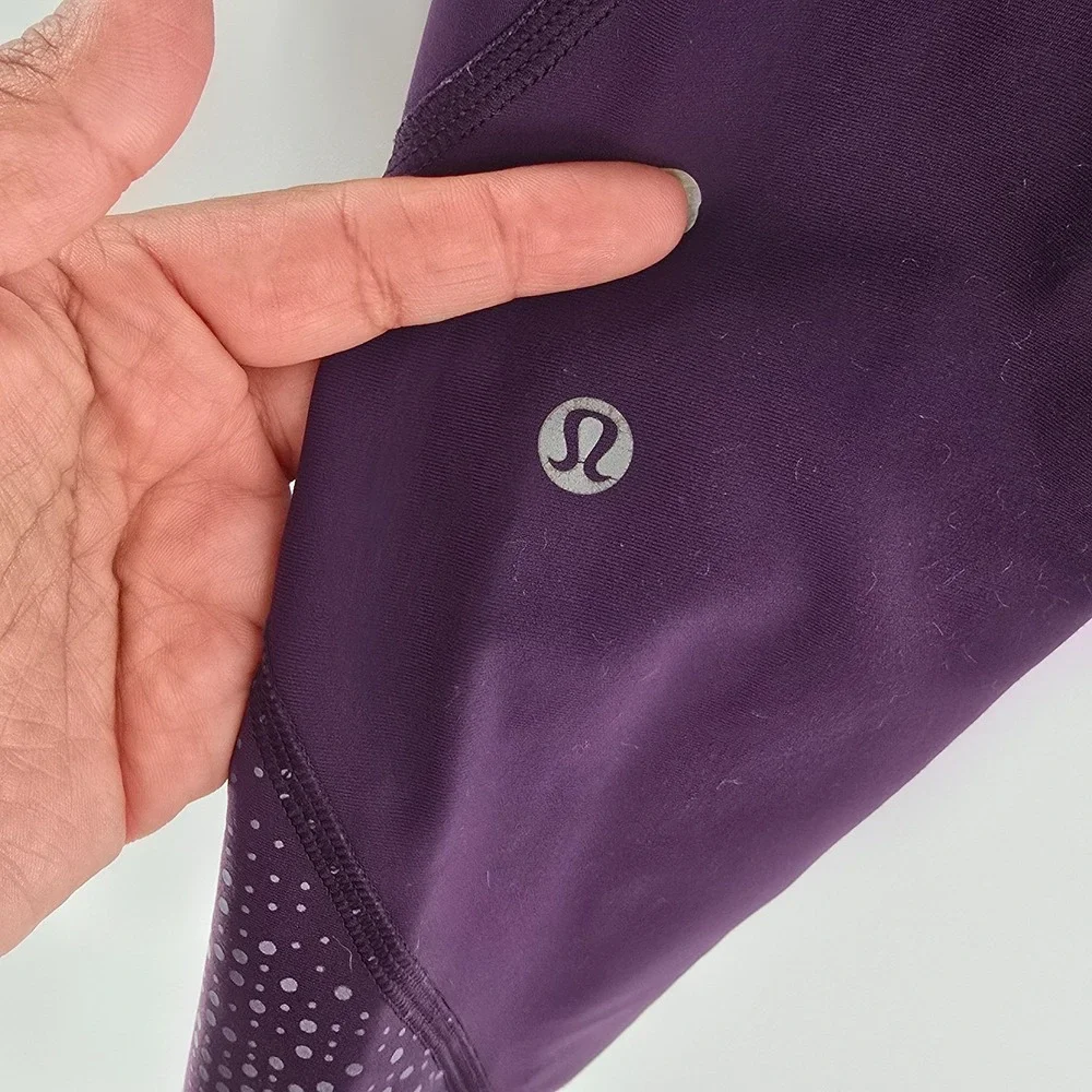 Lululemon Tight Stuff Tight II Darkest Magenta Size 6‎
